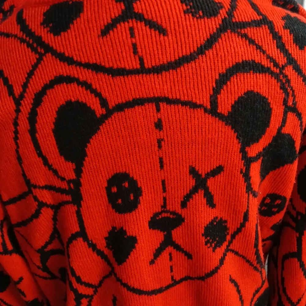 Reasons Mens Red and Black Bear Knit Pattern Sweater Size Large - Picture 3 of 8